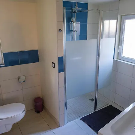 Maison Charmante Proche De Avec Jardin Cloture. بيت للعطل *